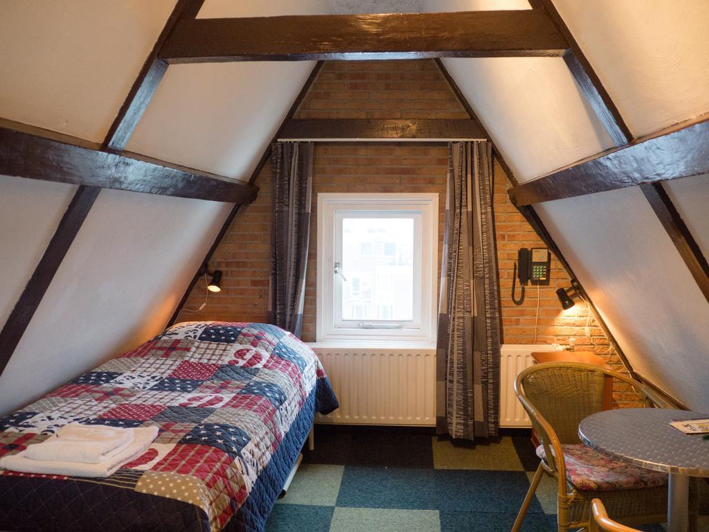 Hotel Adolesce อัมสเตอร์ดัม ภายนอก รูปภาพ